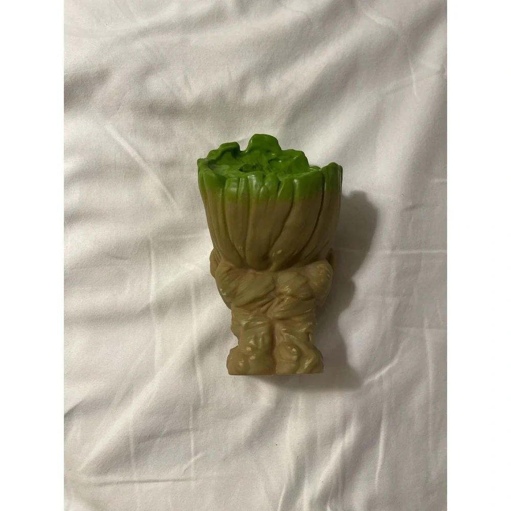 NEW Disney Marvel Guardians the Galaxy Cosmic Rewind Popper Squeeze‎ Toy - Groot